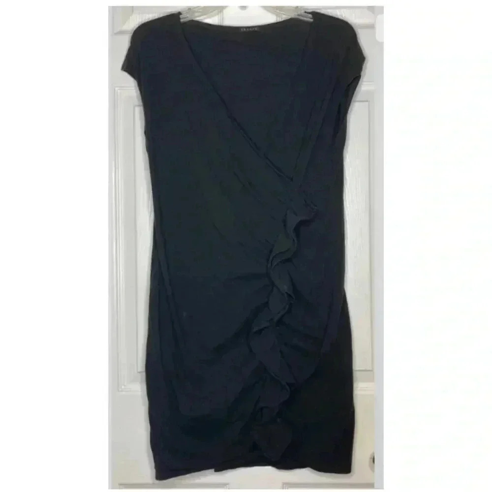 Woman THEORY Black V-Neck S/s Ruffle Front Bodycon Dress Sz Medium?